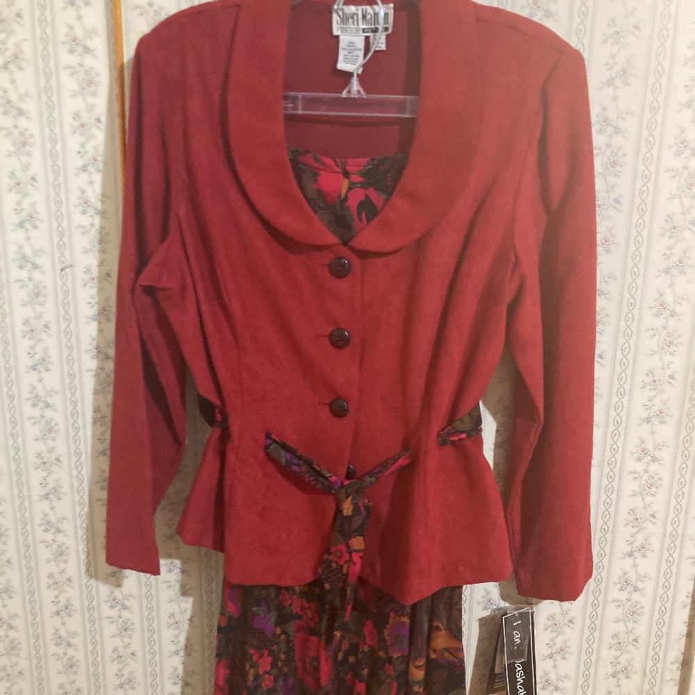 Sheri Martin Blazer with skirt to match